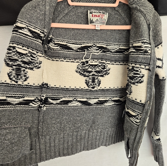 TNA Classic Knit Zip up sweater - Picture 8 of 12
